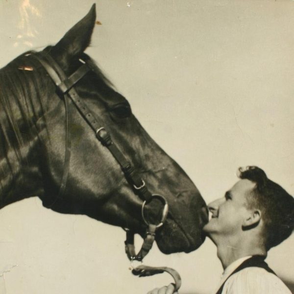 Phar Lap juara kuda pacuan keturunan Selandia Baru